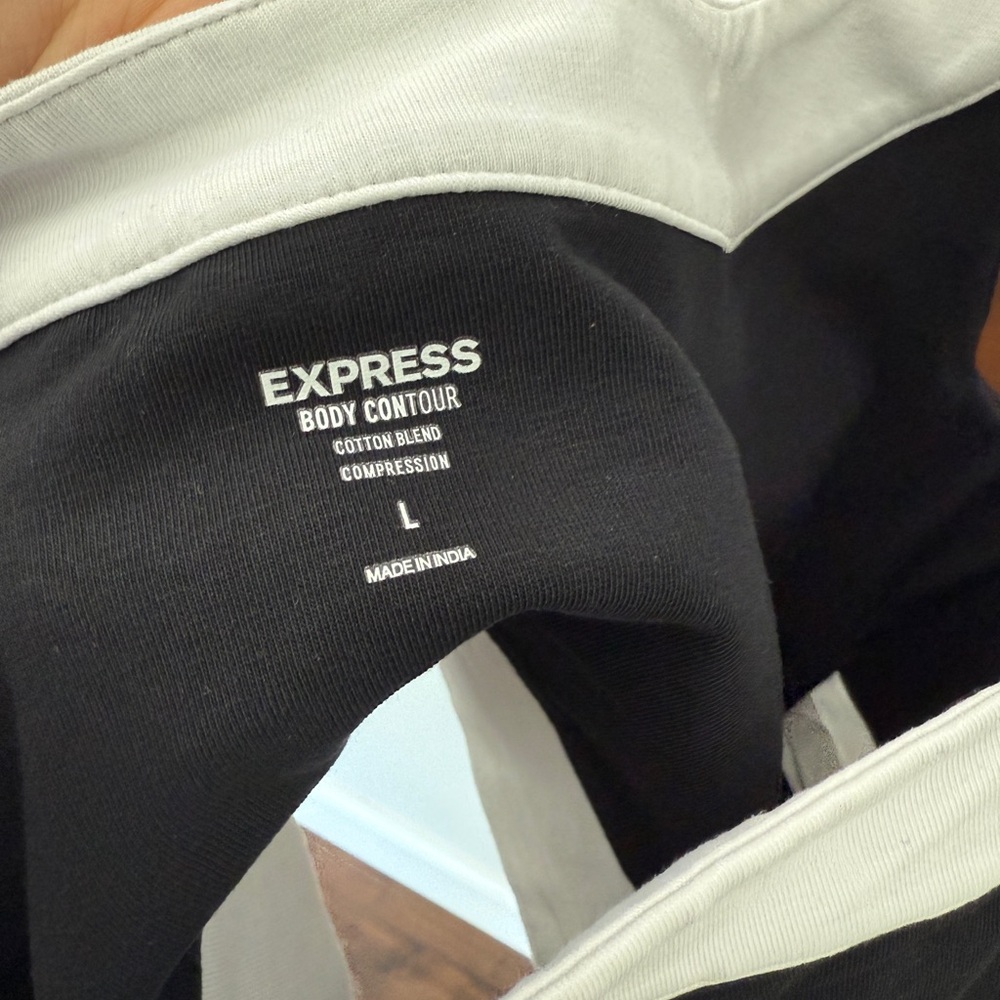 Express Color Block Matching Set - Picture 3 of 3